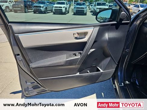 Used 2014 Toyota Corolla LE FWD image 11