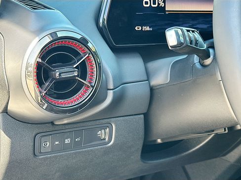 Used 2025 Chevrolet Equinox EV RS image 10