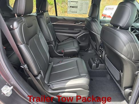 New 2026 Jeep Grand Cherokee L Limited w/ Trailer Tow Package AWD/4WD image 23