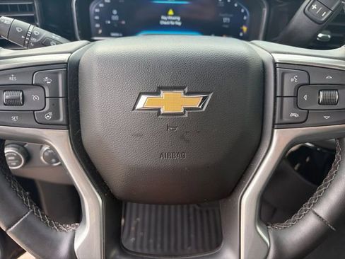 Used 2023 Chevrolet Silverado 1500 LT RWD image 7