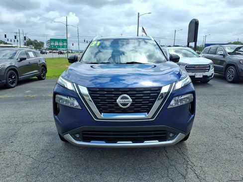 Used 2021 Nissan Rogue Platinum FWD image 2