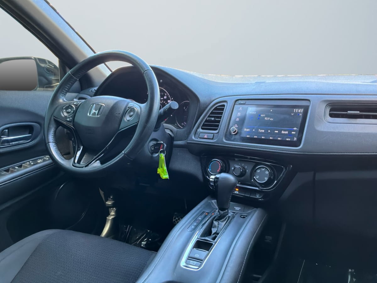 Used 2021 Honda HR-V Sport image 14