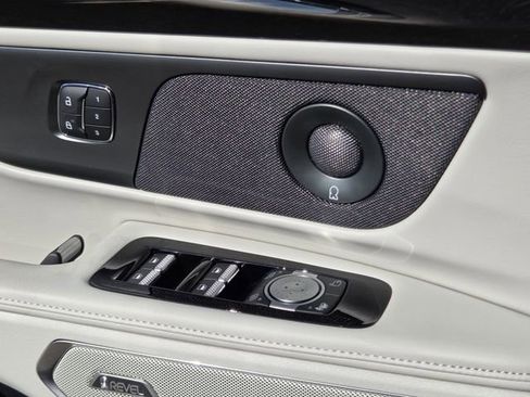 New 2026 Lincoln Nautilus Reserve image 15