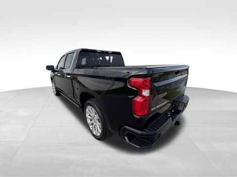 Used 2019 Chevrolet Silverado 1500 High Country w/ Technology Package AWD/4WD image 4