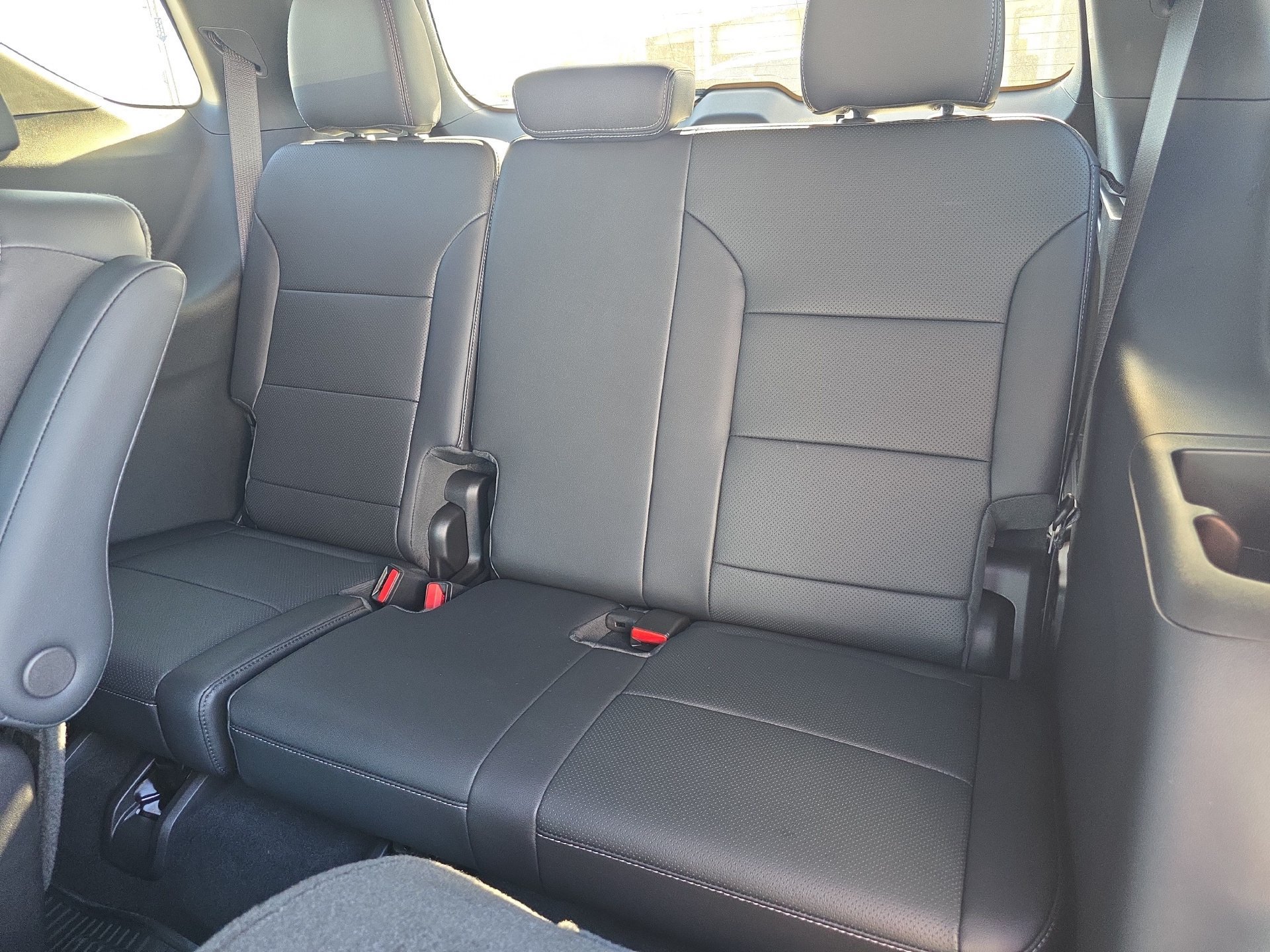 New 2027 Chevrolet Traverse LT w/ Driver Confidence Package FWD image 16