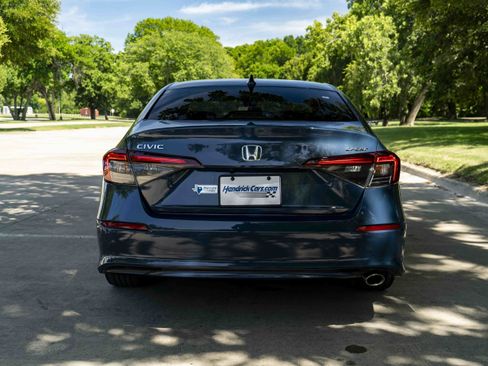 Used 2025 Honda Civic Sport image 8