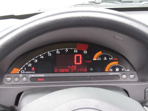 Used 2004 Honda S2000 image 14