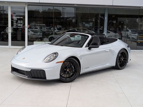 Used 2025 Porsche 911 Carrera 4 GTS image 28