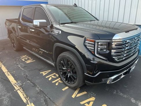 Used 2023 GMC Sierra 1500 Denali w/ Denali Reserve Package AWD/4WD image 1