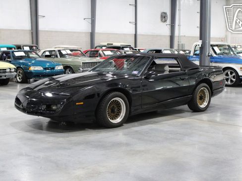 Used 1991 Pontiac Firebird Trans Am image 35