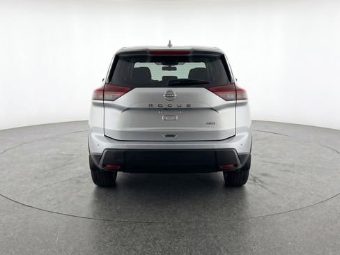Used 2025 Nissan Rogue SV AWD/4WD image 7