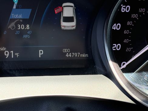 Used 2024 Toyota Camry SE w/ Convenience Package AWD/4WD image 17