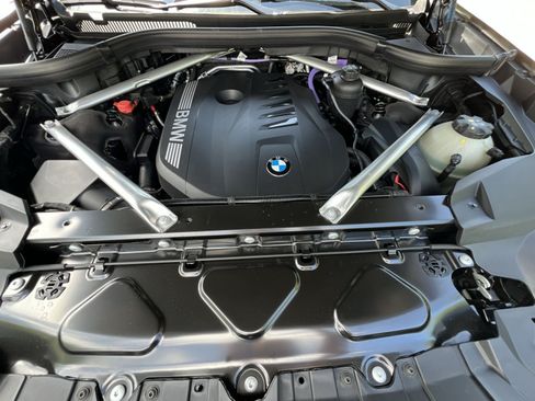 Used 2026 BMW X7 xDrive40i AWD/4WD image 41