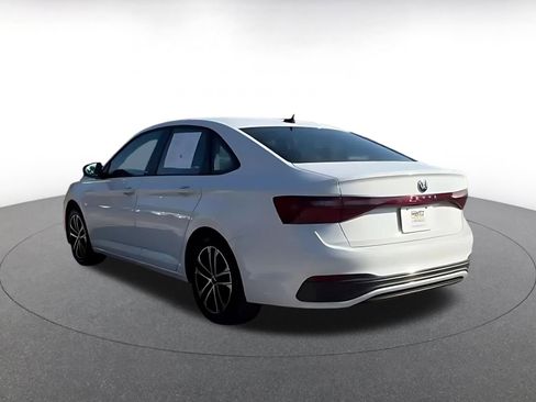 Used 2025 Volkswagen Jetta Sport image 14