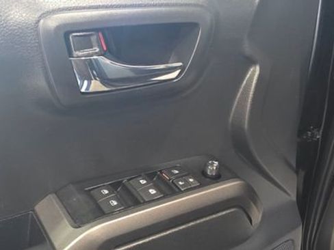 Used 2023 Toyota Tacoma TRD Off-Road image 12