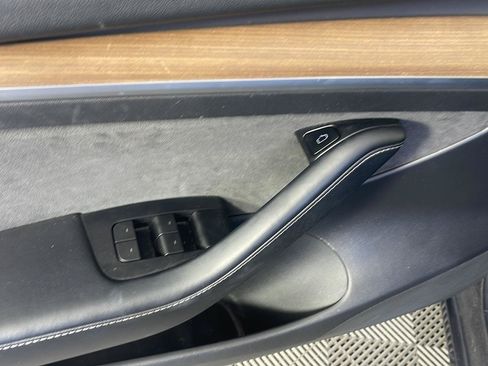 Used 2021 Tesla Model 3 Long Range AWD/4WD image 15