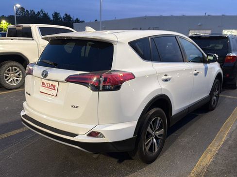 Used 2018 Toyota RAV4 XLE FWD image 7