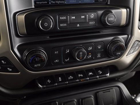 Used 2018 GMC Sierra 1500 Denali image 31