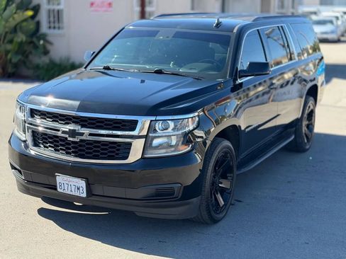 Used 2019 Chevrolet Suburban LT w/ Max Trailering Package image 5