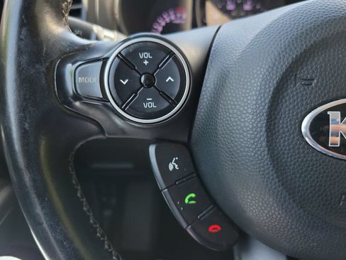 Used 2017 Kia Soul + w/ Designer's Package FWD image 19