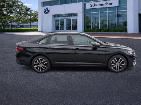 New 2026 Volkswagen Jetta SE FWD image 8