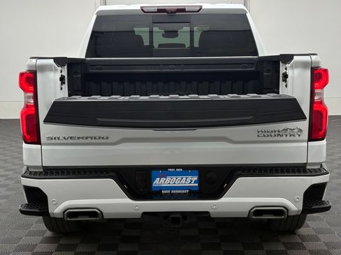 Used 2023 Chevrolet Silverado 1500 High Country AWD/4WD image 11