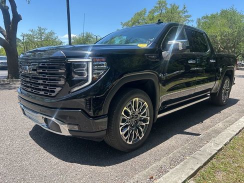 Used 2024 GMC Sierra 1500 Denali Ultimate AWD/4WD image 2