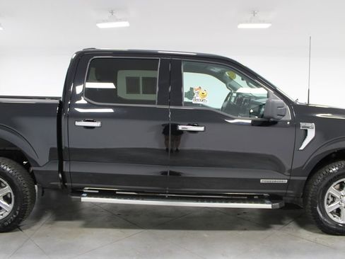 Used 2024 Ford F150 XLT w/ Mobile Office Package image 11