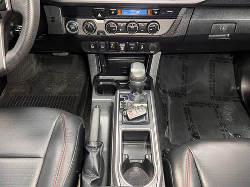 Used 2022 Toyota Tacoma TRD Pro image 9