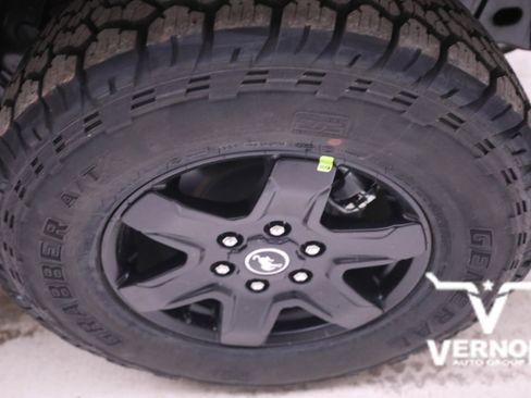 New 2025 Ford Bronco Big Bend w/ Black Diamond Package image 30