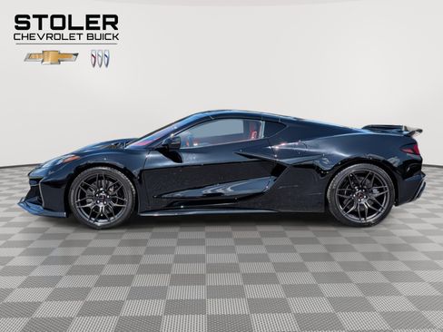 Used 2024 Chevrolet Corvette Z06 w/ Battery Protection Package image 2