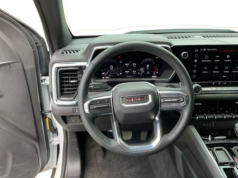 Used 2026 GMC Canyon Elevation RWD image 12