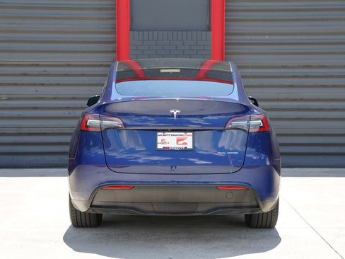 Used 2023 Tesla Model Y Long Range AWD/4WD image 11