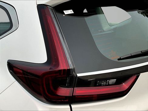 Used 2021 Honda CR-V Special Edition image 23