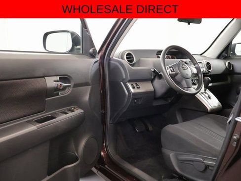 Used 2009 Scion xB FWD image 8