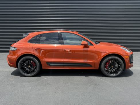 Certified 2023 Porsche Macan GTS AWD/4WD image 8