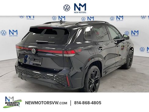 New 2026 Volkswagen Tiguan SE R-Line image 4