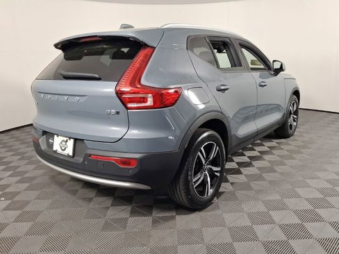 Certified 2023 Volvo XC40 B5 Core w/ Convenience Package AWD/4WD image 9
