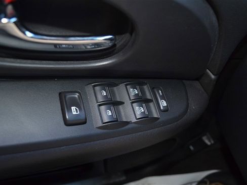 Used 2007 GMC Envoy SLE image 14