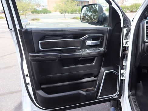 Used 2020 RAM 2500 Laramie w/ Night Edition image 23