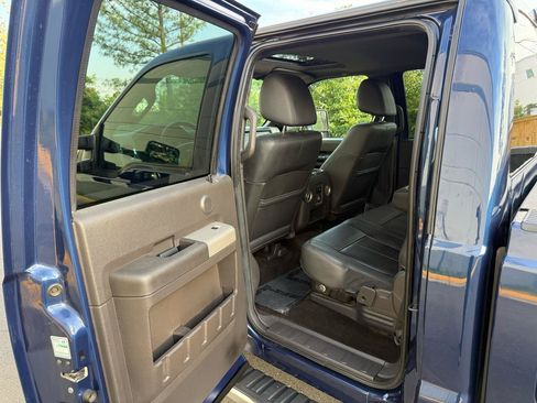 Used 2011 Ford F250 Lariat w/ Lariat Ultimate Pkg AWD/4WD image 19