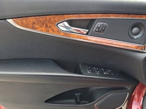 Certified 2020 Lincoln Nautilus Reserve w/ Equipment Group 201A image 12