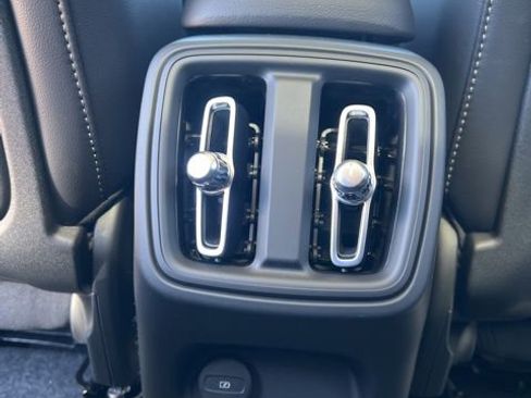 New 2026 Volvo XC40 B5 Core AWD/4WD image 23
