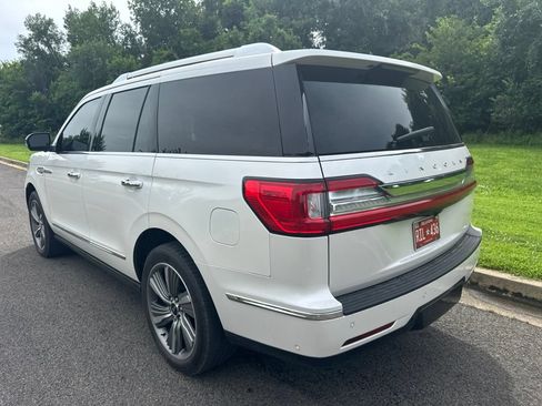 Used 2018 Lincoln Navigator Reserve w/ Technology Package AWD/4WD image 5