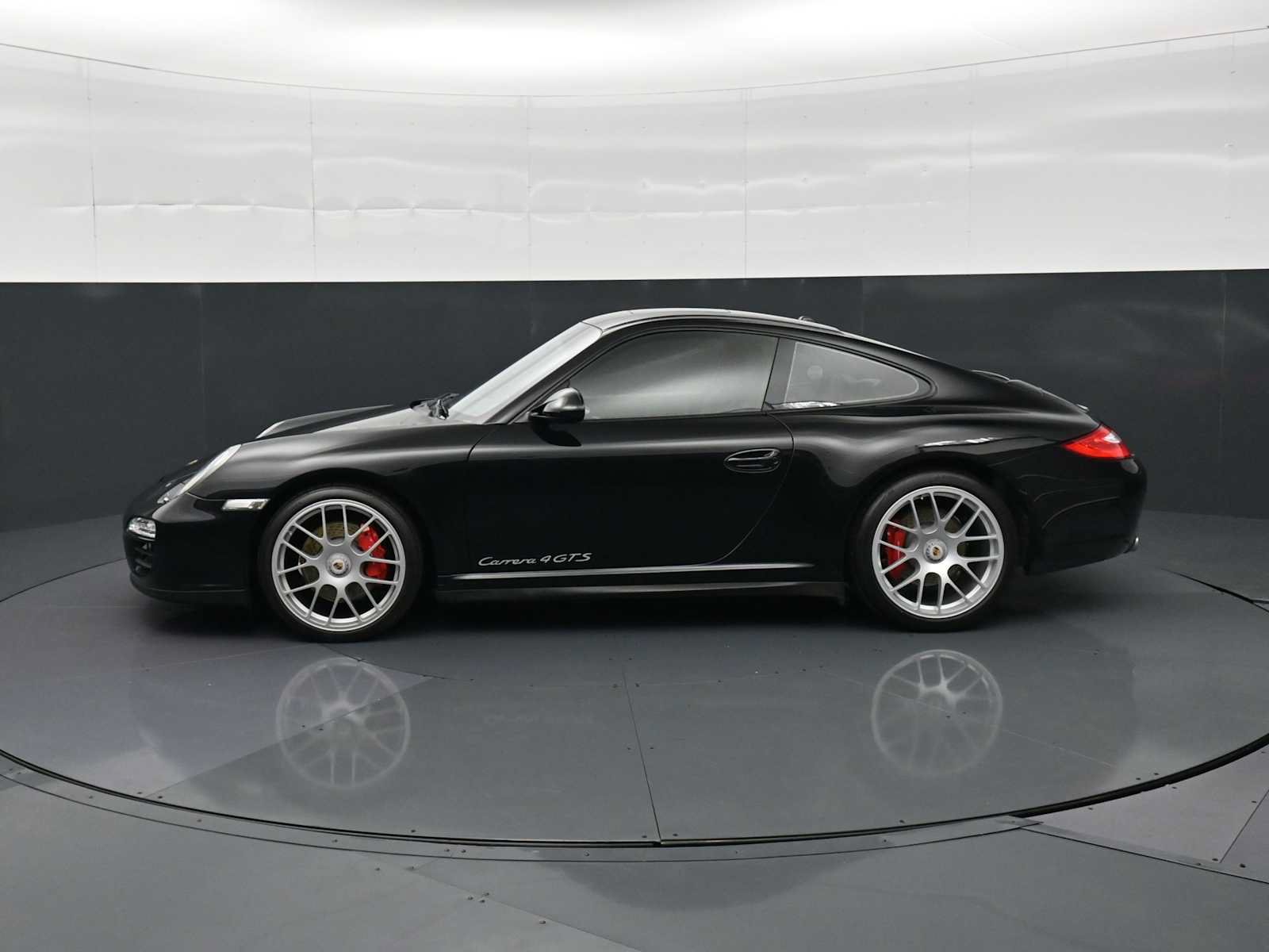 Used 2012 Porsche 911 Carrera 4 GTS AWD/4WD image 2
