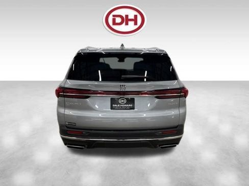 Used 2025 Buick Enclave Preferred AWD/4WD image 12