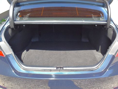 Used 2021 Toyota Camry SE FWD image 31