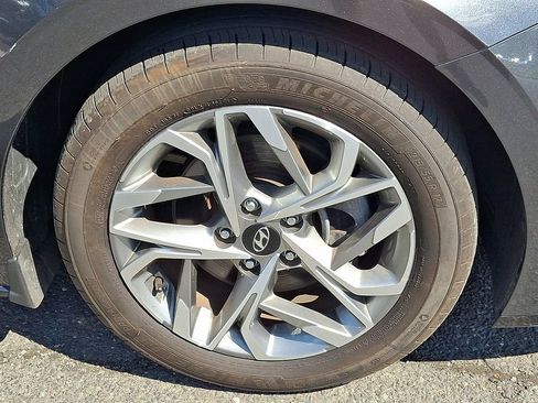 Used 2023 Hyundai Sonata SEL FWD image 9