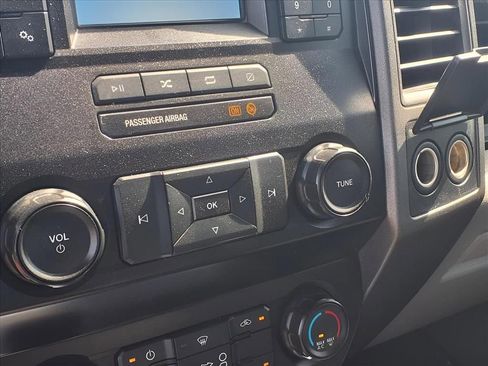 Used 2022 Ford F250 XL w/ Power Equipment Group AWD/4WD image 7
