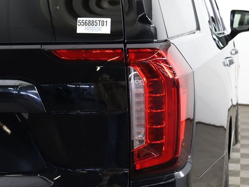 Used 2023 GMC Yukon Denali Ultimate w/ LPO, Floor Liner Package AWD/4WD image 24